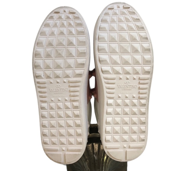 Valentino Rockstud Untitled “11” sneaker Like New, Eur 37 - Picture 7 of 12